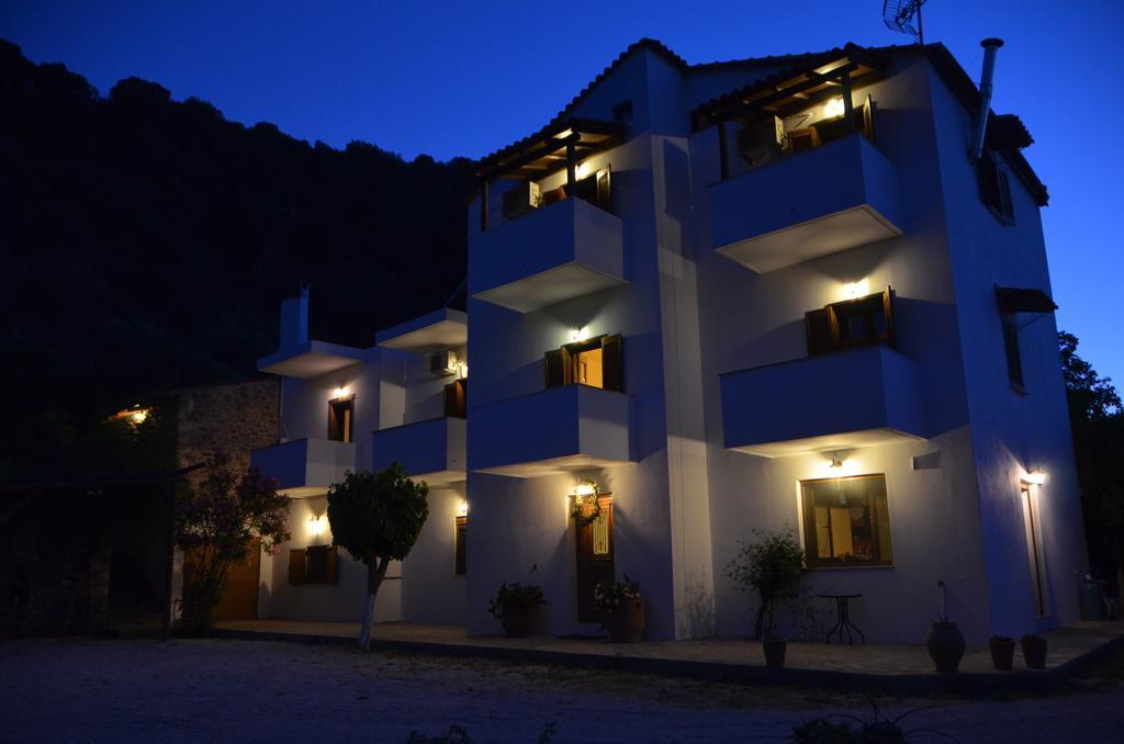 Ellinospito Apartment Axos ห้อง รูปภาพ